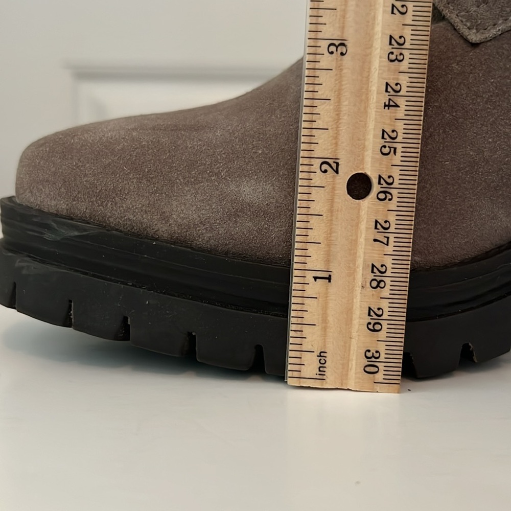 Charles by Charles David Clout Taupe Boots, Size 10 - Picture 11 of 11